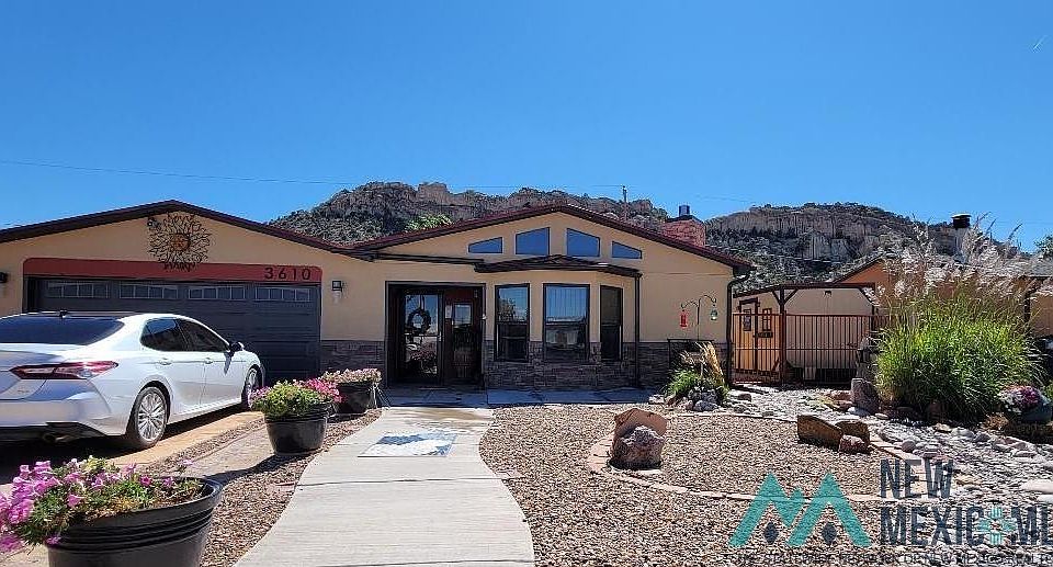1st image of 3610 Ciniza Dr