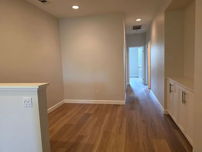 15236 Davenport St — Photo 13