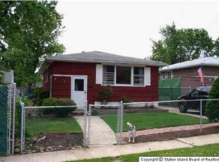 122 Koch Blvd, Staten Island, NY 10312