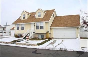 1st image of 3091 S Pembroke Ln