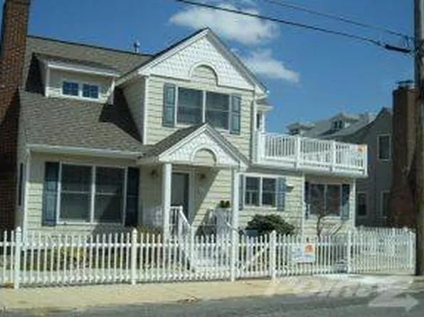 125 E South 34th St, Brant Beach, NJ 08008