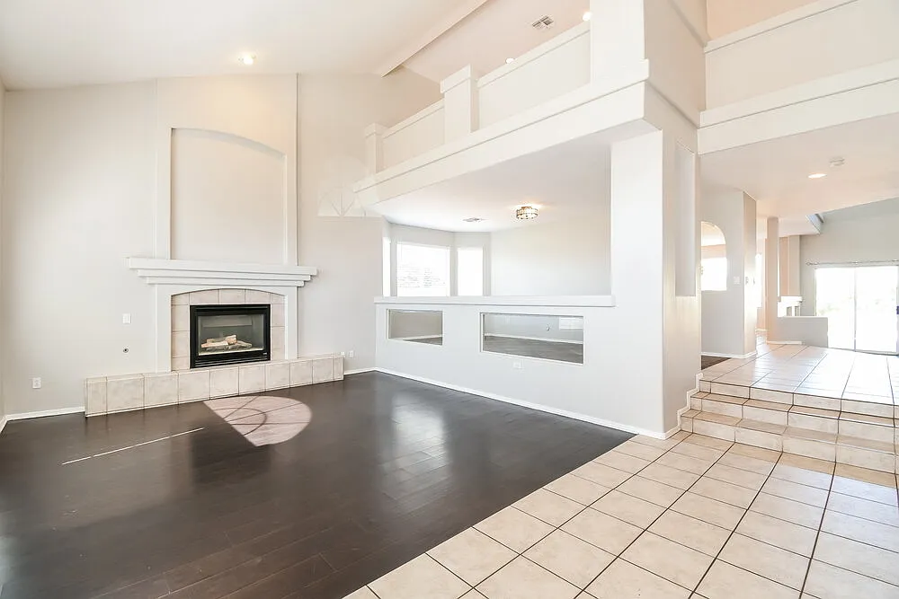 4 bed, 3.5 bath, 3549 sqft, $3,270 — Photo 4
