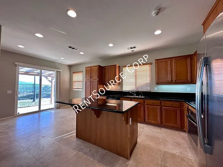28479 Falcon Crest Dr — Photo 9