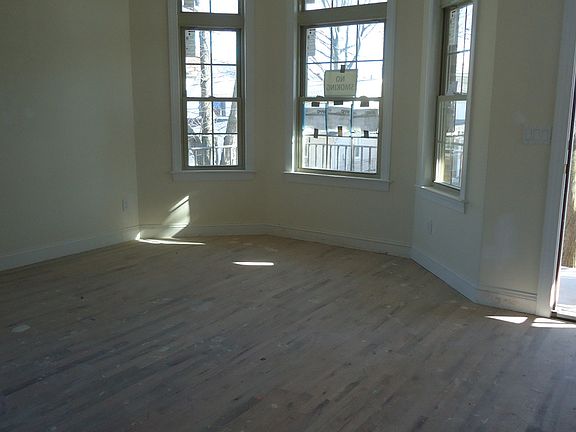 2nd image of 391 Baden Ave