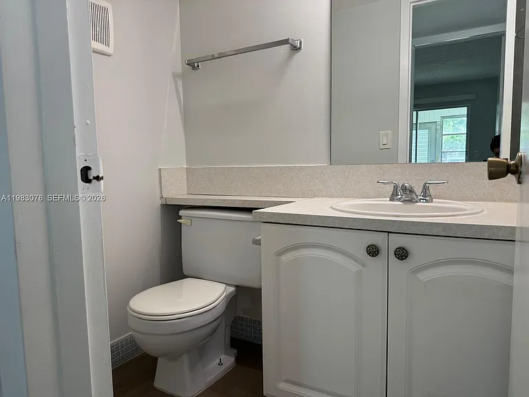 257 Fanshaw Dr #257-G — Photo 7