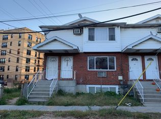 1124 Gipson St, Far Rockaway, NY 11691