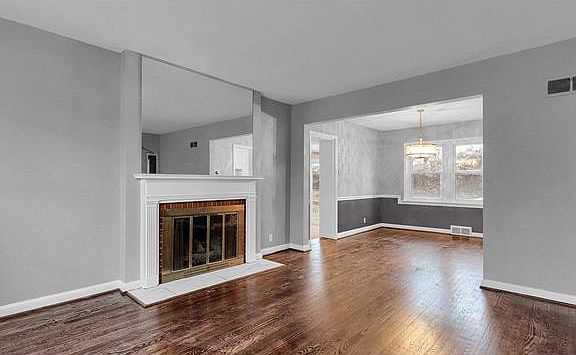4th image of 7026 Foxcroft Dr