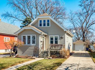 2060 S 97th St, West Allis, WI 53227