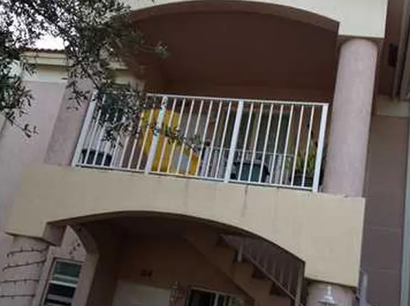 300 E 4th St Unit 204, Hialeah, FL 33010