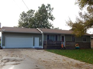 811 S Commerce St, Monroe, IA 50170