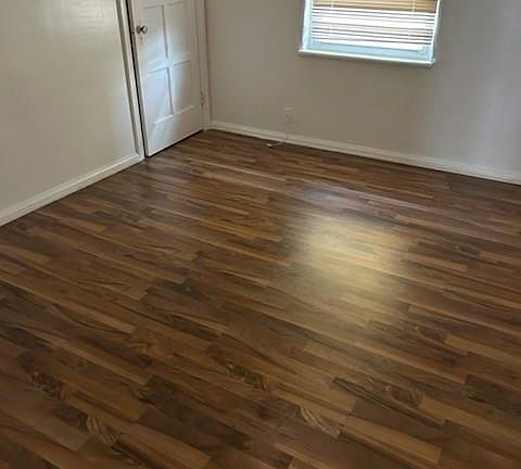 3rd image of 532 Deeds Ave