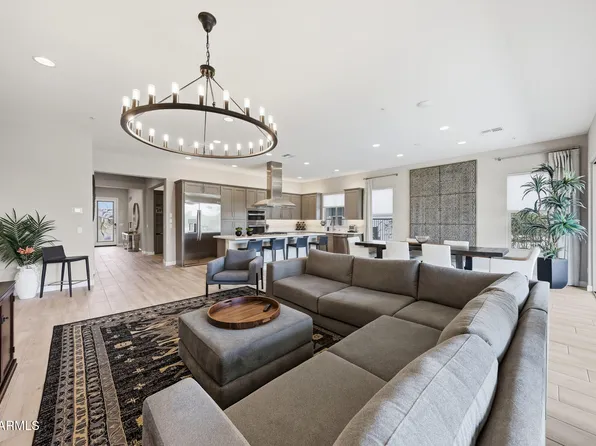 13371 W MONTANSORO Lane, Peoria, AZ 85383