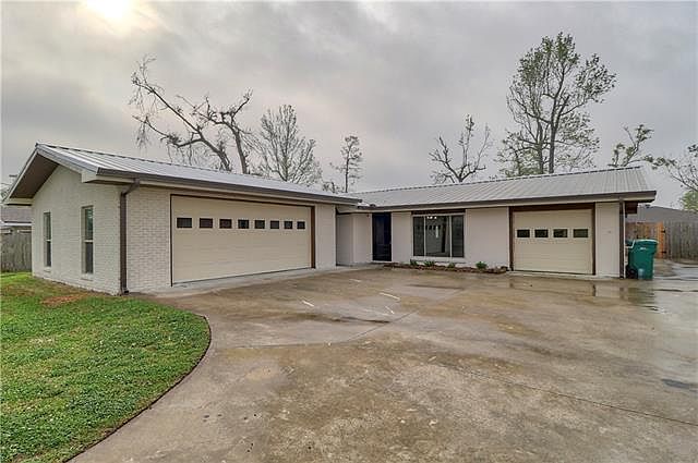 1st image of 2631 Prienwood Dr