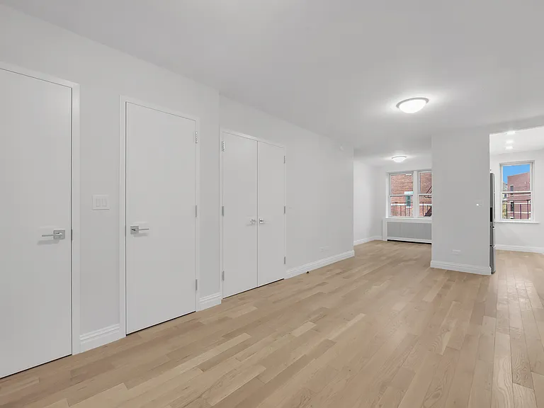 780 Greenwich St #4R — Photo 3