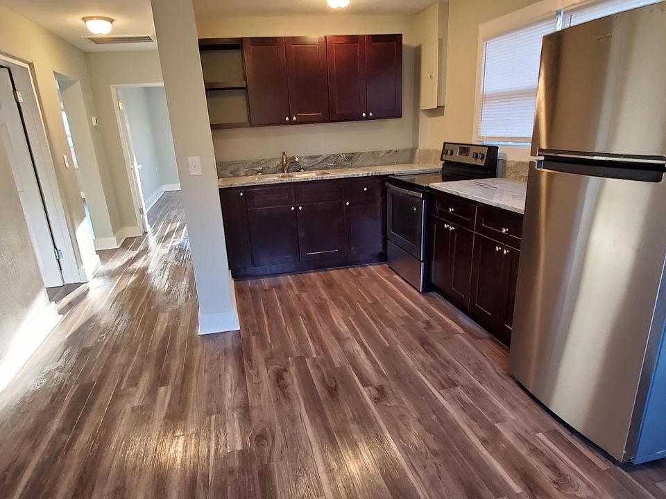 1st image of 1105 Sewanee Dr APT 4