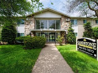 12800 W Nine Mile Rd APT 24, Oak Park, MI 48237