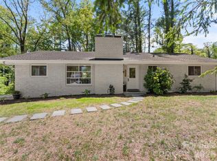 1110 3rd Ave W, Hendersonville, NC 28739
