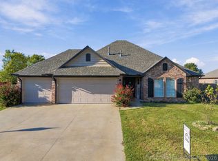 4457 Pecan Cir, Kiefer, OK 74041