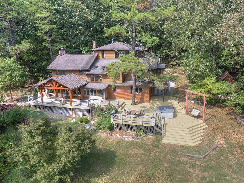 1st image of 30 Cullen Ct