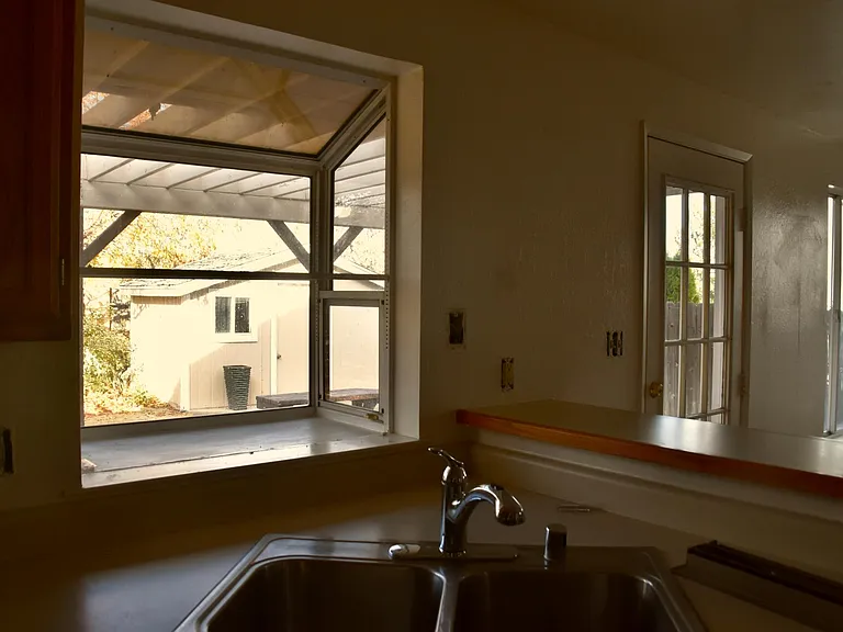 6353 Park Pl — Photo 5