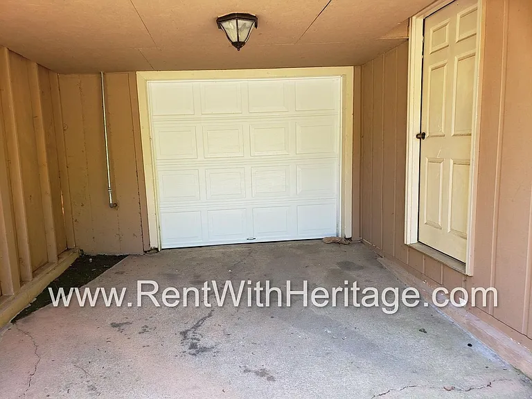 4204 Rocky Face Dr — Photo 36