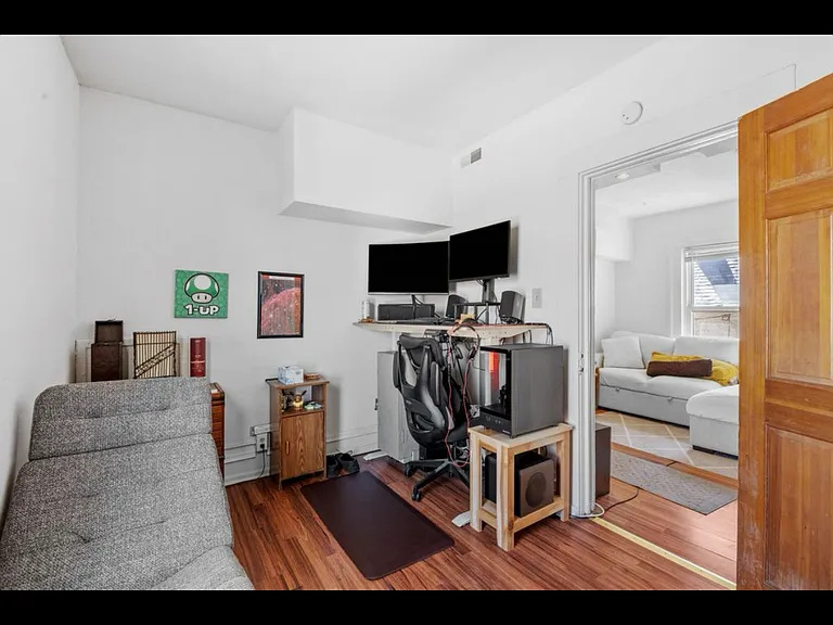 1611 Grand St NE #2 — Photo 12
