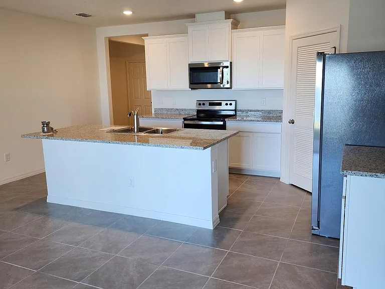 4946 Barr St — Photo 4