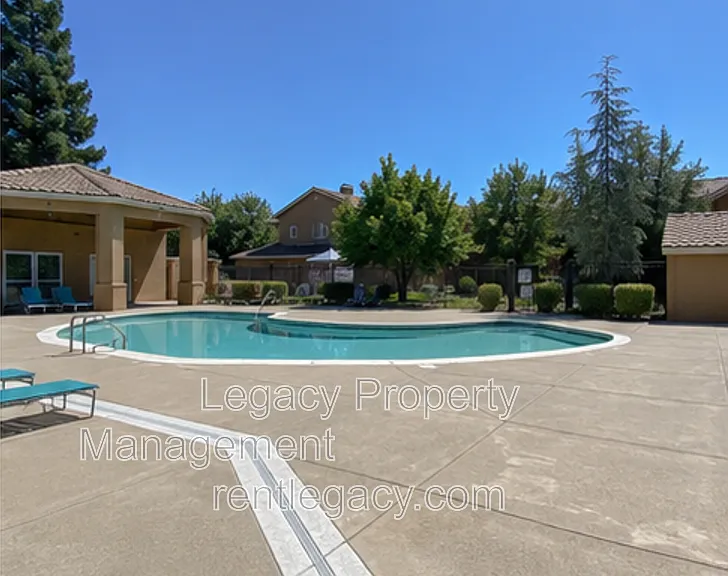501 Gibson Dr #424 — Photo 15
