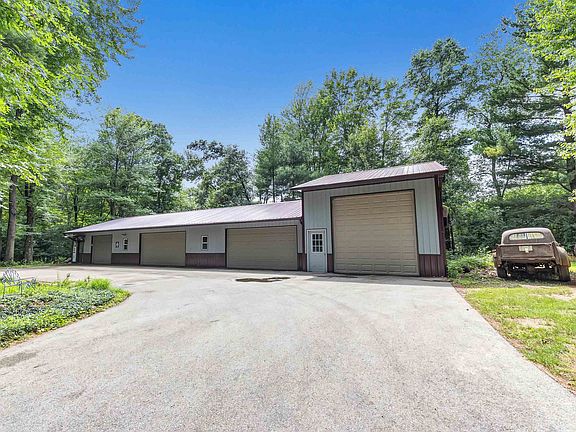 4th image of E2073 Shady Dr