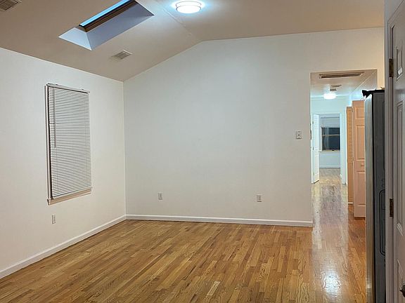 3rd image of 239 Palisade Ave