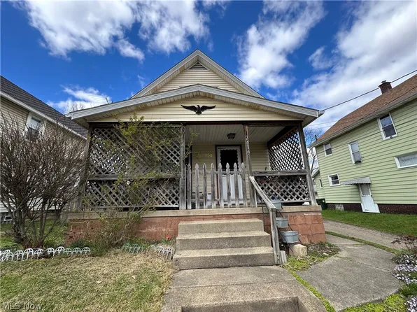 2419 11th St SW, Canton, OH 44710