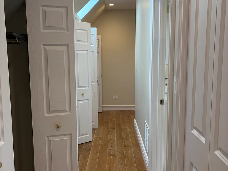2821 N Springfield Ave #2 — Photo 30