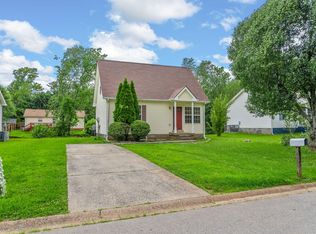 320 Lafayette Pointe Cir, Clarksville, TN 37042