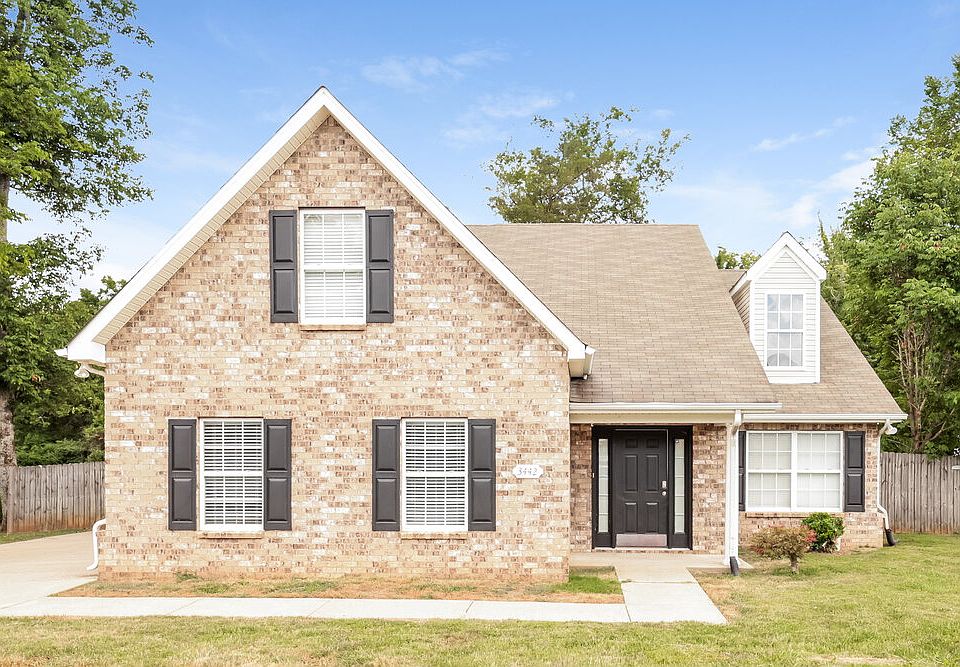 1st image of 3442 Leslie Ln