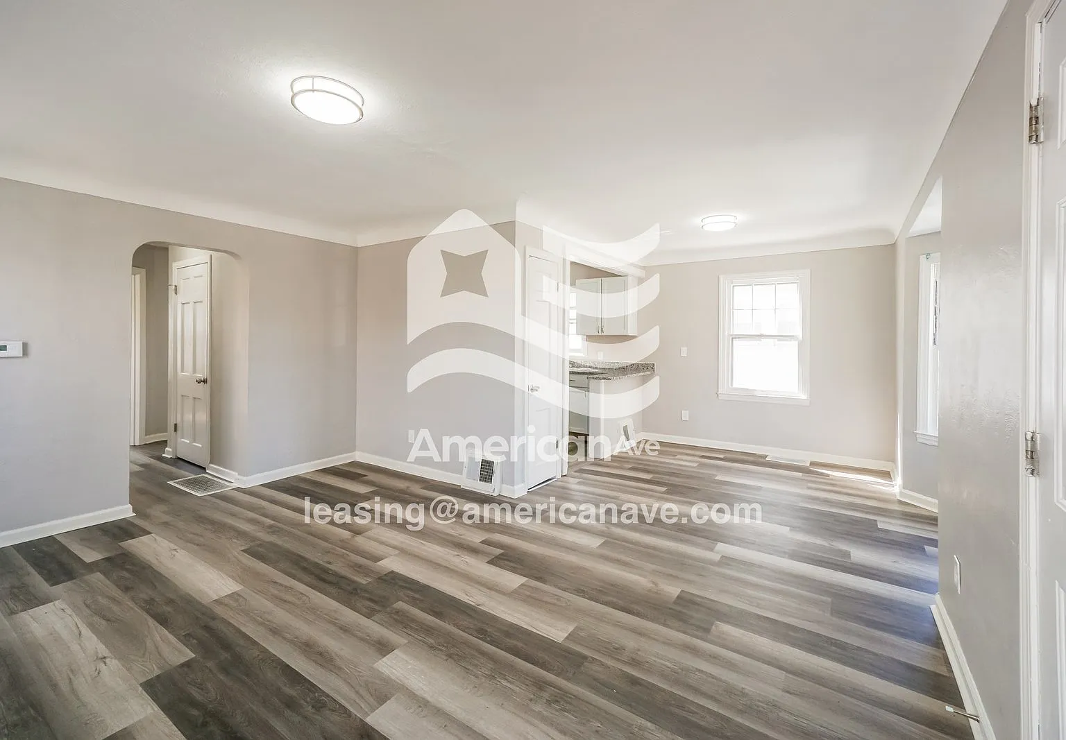3 bed, 1.0 bath, 1099 sqft, $1,265 — Photo 3