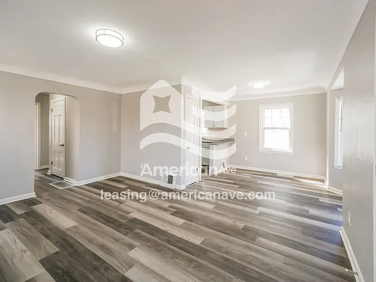1431239_003_living_room_13709577.jpg