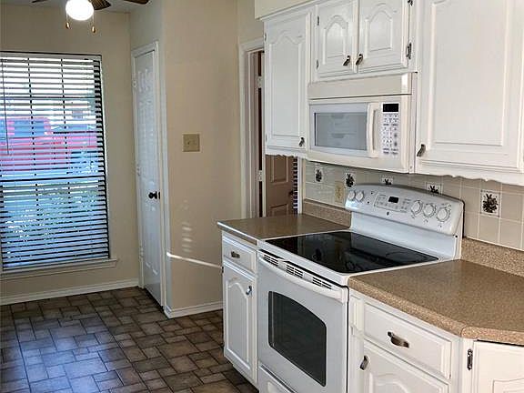 4th image of 4626 Elderberry Dr