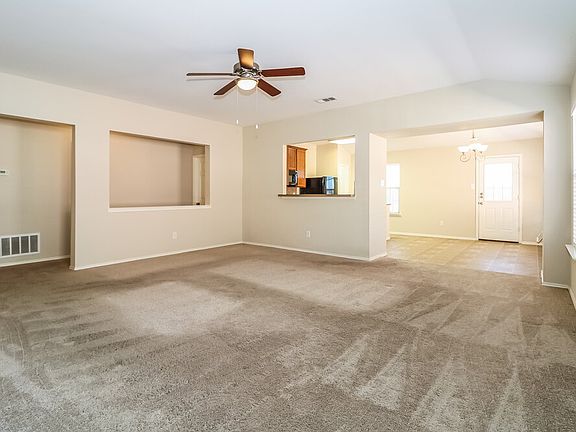 4th image of 6019 Harbor Glen Dr