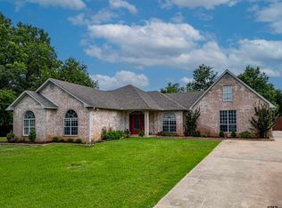 10074 Hillside Ln, Flint, TX 75762