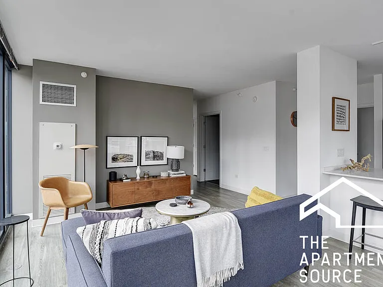 637 Wells 2bed 1bath — Photo 5