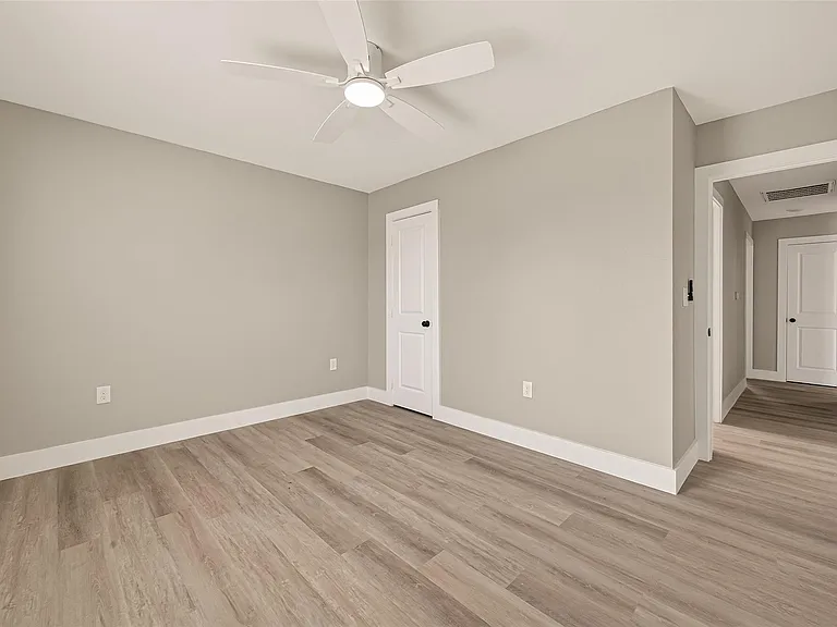 3527 La Retama Dr — Photo 16