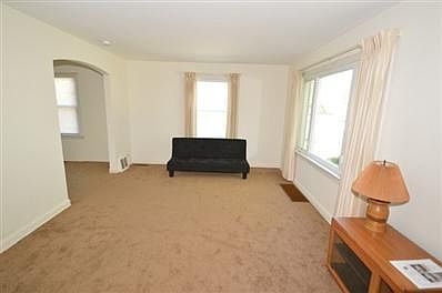 4th image of 1332 Portsmouth Ave