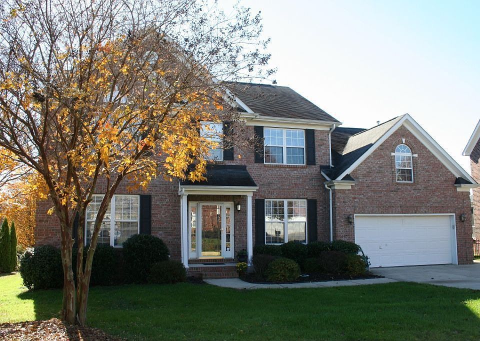 1st image of 6914 Saddlebury Ln