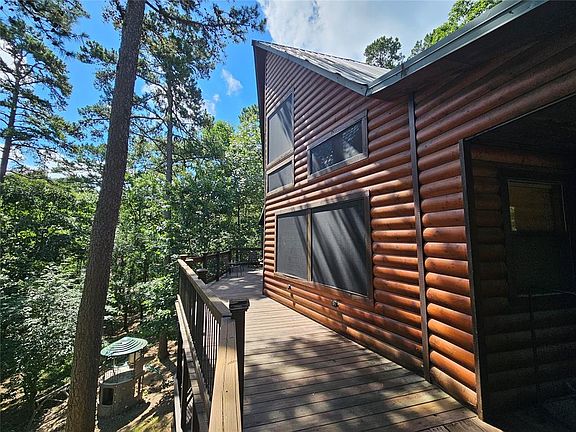 4th image of 32 Paddlefish Rd