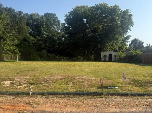 1560 Leona Dr, Ashdown, AR 71822