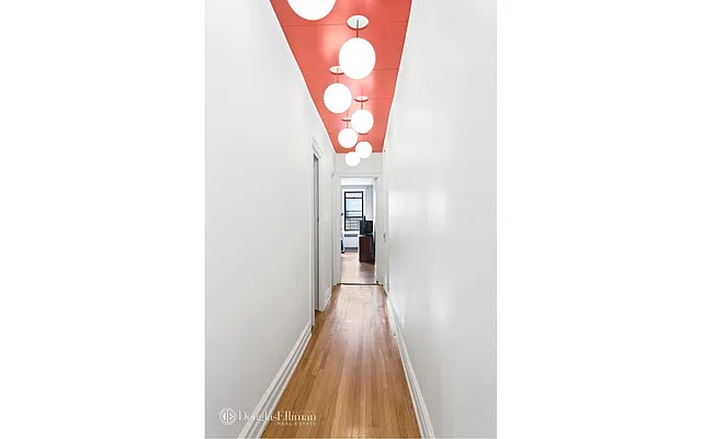 Sold by Douglas Elliman | media 21