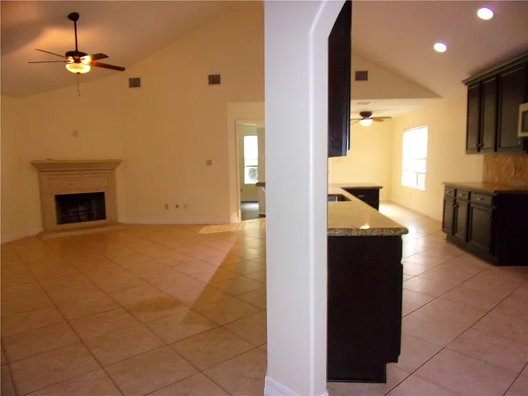 6109 Queen Jane St — Photo 10