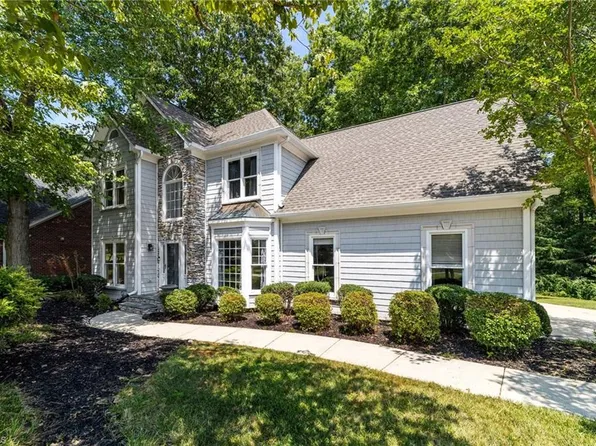 906 Haddington Ct S, Whitsett, NC 27377