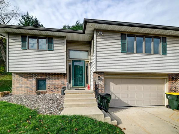 2035 Continental Ln, Cross Plains, WI 53528
