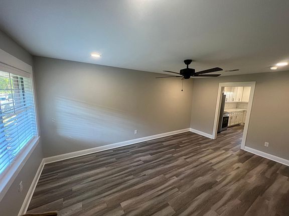 2nd image of 2308 Pearl St #2
